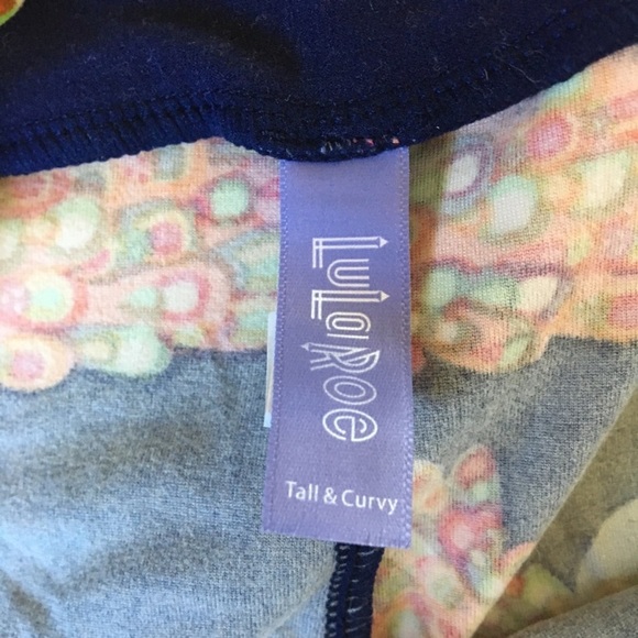 LuLaRoe Tall and Curvy Legging Bundle (3 pair) - Picture 8 of 13
